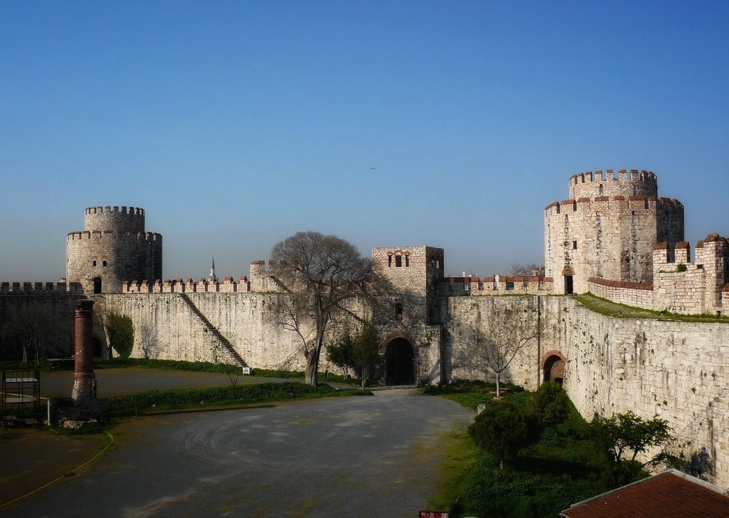 Крепость Едикуле (Йедикуле Хисари) Стамбул
