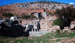 Врата Магнезии — достопримечательности Эфеса
