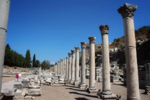 Государственная Агора в Эфесе Й